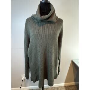 Cyrus Long Sleeve Oversized Turtle Neck Sweater Black Sz L NWOT